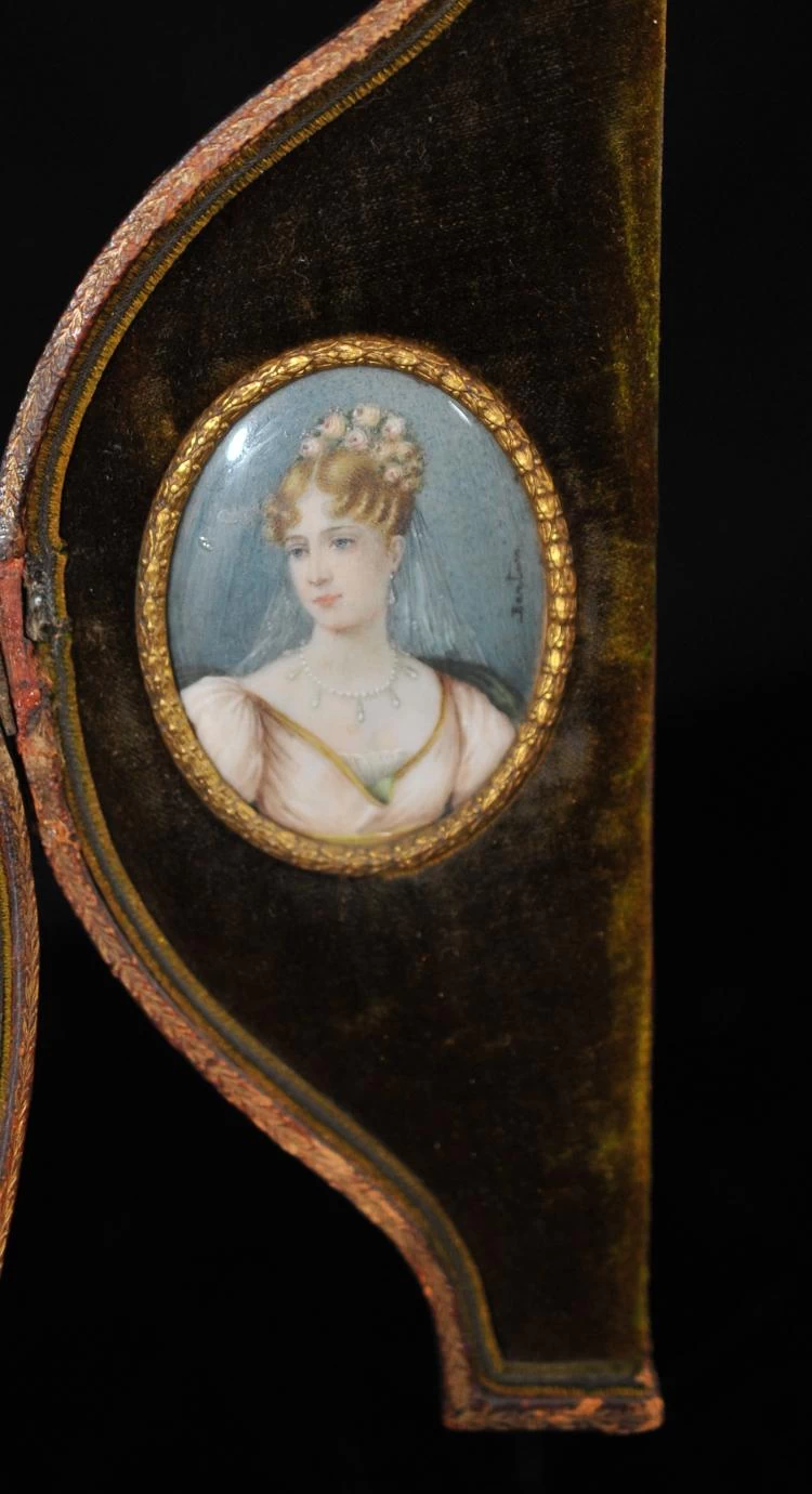 Ritratti ovali napoleonici raffiguranti Napoleone e le sue due mogli Giuseppina e Maria Luisa - dettaglio 1
